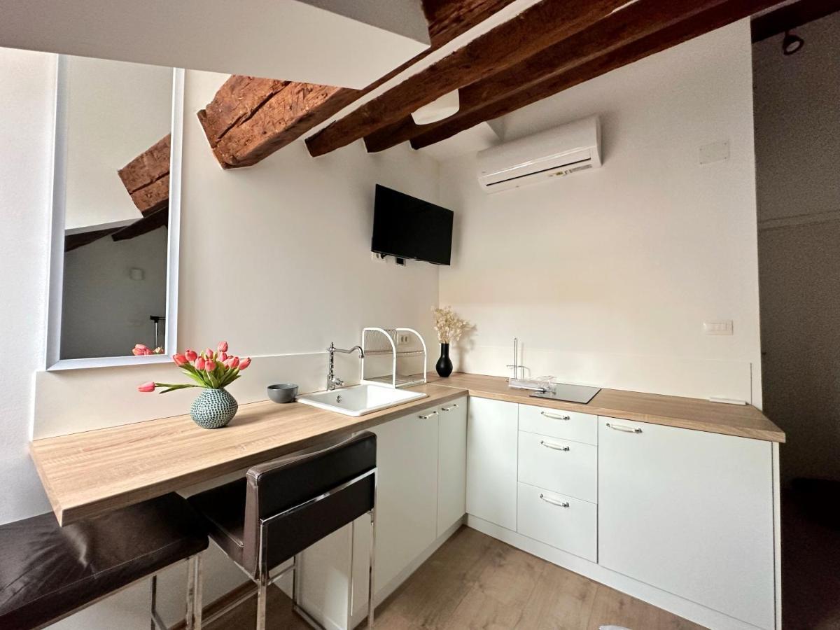 Romeo Apartments Rovigno Buitenkant foto