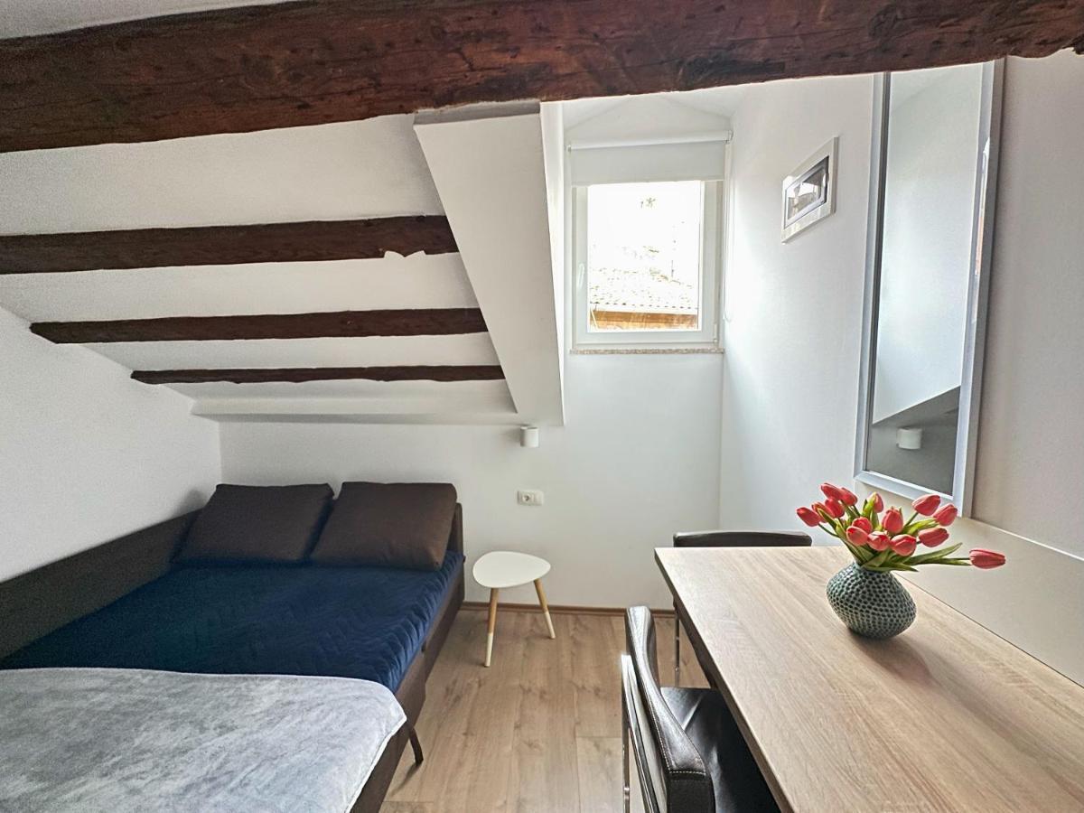 Romeo Apartments Rovigno Buitenkant foto