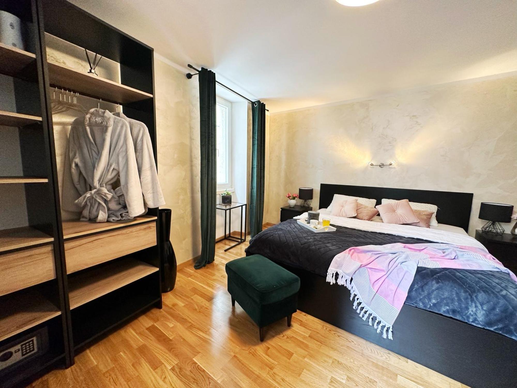 Romeo Apartments Rovigno Buitenkant foto